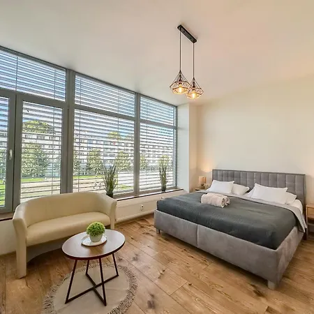 Lux In Park バンスカー・ビストリツァ