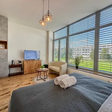 Lux In Park Apartment *